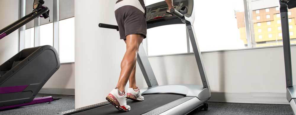 homme tapis de course